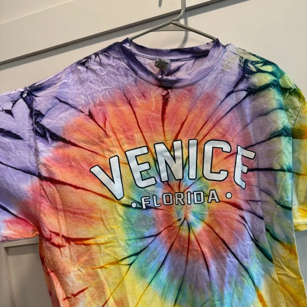 Gildan Purple and Red Tie-Dye T-Shirt - Picture 2 of 7